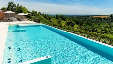 Roses outdoor pool Palazzo Di Varignana