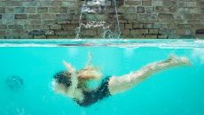 Outdoor glass pool Palazzo Di Varignana