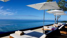 Kura Infinity pool and view