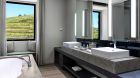 Quinta Douro Master Suite bathroom