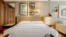 Main House 1 king balcony