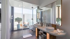 bathroom at Nikki Beach Dubai