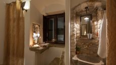 Hotelito de Alma rustic vanity