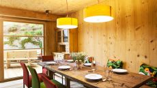  Hoch Leger  Sportchalet dining room