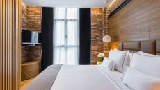 MH FAMILY ROOM 1 at Monument Hotel