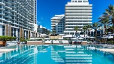 Pool Nobu Hotel Miami Beach