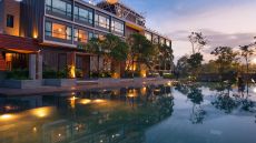 exterior view, North Hill City Resort