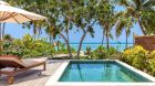 Beachfront  Pool  Villa deck