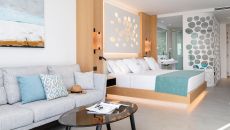 Junior Suite Front Sea View and Junior Suite Panoramic Sea View