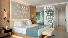 Junior Suite Front Sea View and Junior Suite Panoramic Sea View