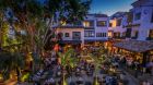 La Plaza by night