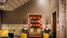 Lobby 10 at Singer Palace Hotel