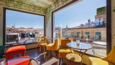 Jim's Bar 10 at Singer Palace Hotel