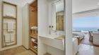 Guestroom bathroom