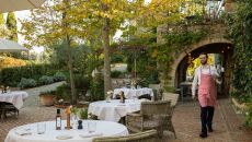 Staff restaurant terrace Lupaia