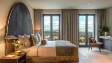 Executive Suite Euphoria Retreat