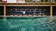  Istoria  Hotel pool bar.