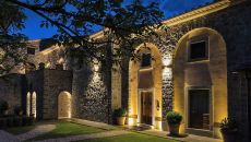 night exterior La Corte Dei Papi