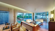 Three  Bedroom  Beachfront  Wave  Villa    Living  Room