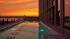 Pool Equinox Hotel.