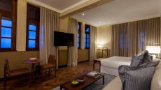  Deluxe  Ocean  Front  Suite