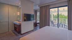 AZLRH DELUXE RIVERVIEW 25 Azerai La Residence Hue