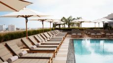 Pool Santa Monica Proper