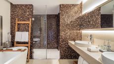 Garden Patio and Studio Room Bathroom COMO Uma Canggu