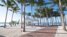 Isla Bella Beach Bar 2 Isla Bella Beach Resort