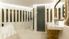 Suite Bathroom New Building