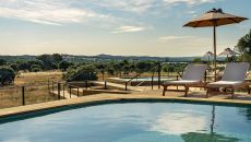 Adulta only pool 03 Evora Farm Hotel