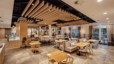 Buffet restaurant at Lazure Hotel Marina 5