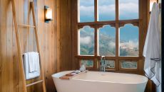 Thimphu Suite Bathtub