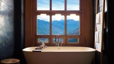 Paro Suite Bathtub