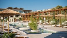 Seaside restaurant bar Avra Imperial Hotel