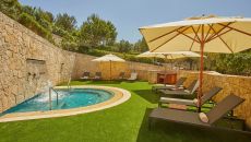 6 Jacuzzi Cap Vermell