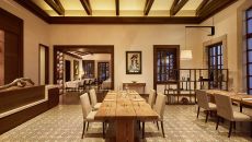 Voro Long Table Cap Vermell