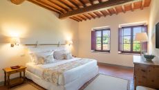 LOUNGE 1 at The Club House