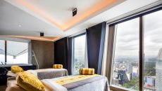 couple massage spa treatment room