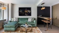 Studio Suite Sitting Area