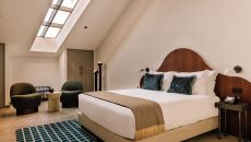 Onebed Suite bedroom