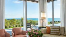 CORALLO Living room corner view