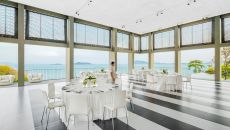 La Sirena Terrace Roundtable Setup