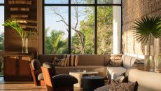 Vos Cafe Bar 02 Kimpton Grand Roatan