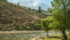 Shaba Paro Riverside Picnic COMO Uma Paro