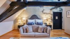 guestroom at Juliana Brussels