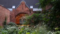 Exterior with Garden at Wilmina Hotel