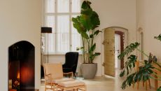 lobby at Wilmina Hotel