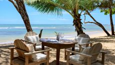 beach dining at Hotel Fasano Trancoso