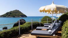 BEACH CLUB Isolotto Sunbed Terrace at LA ROQQA